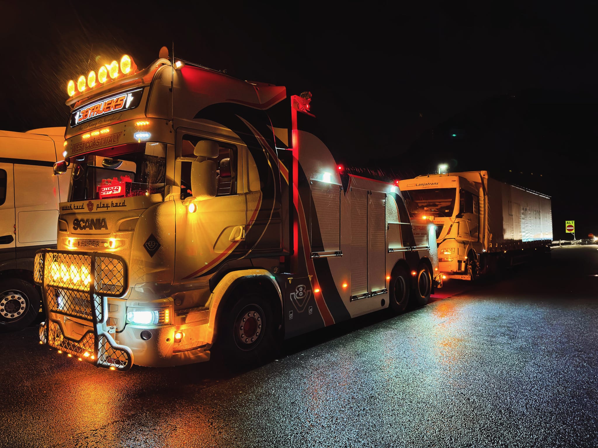 soccorso camion di notte